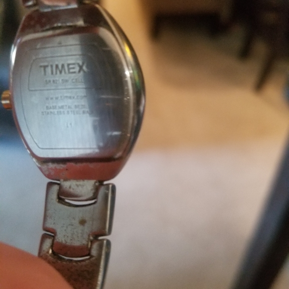 Meet your Posher, Beverly - Picture 4 of 4